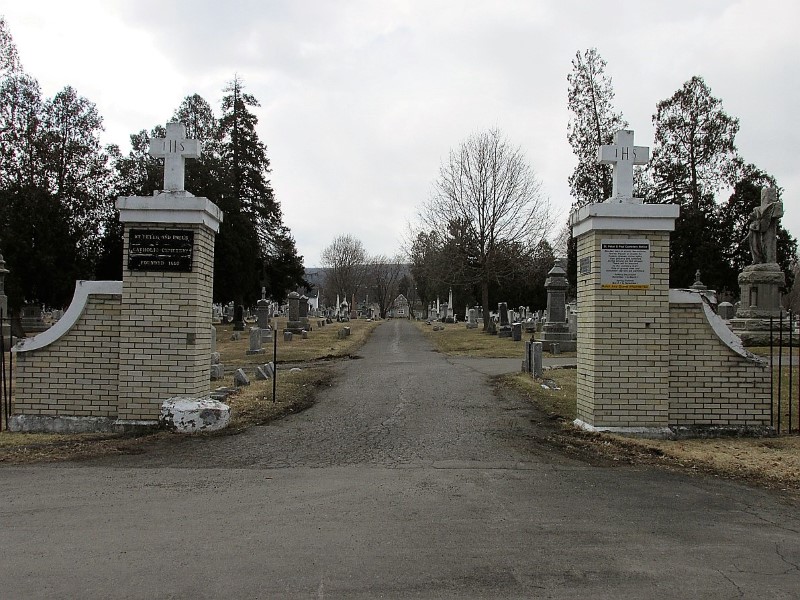 Saint Peter and Pauls Cemetery